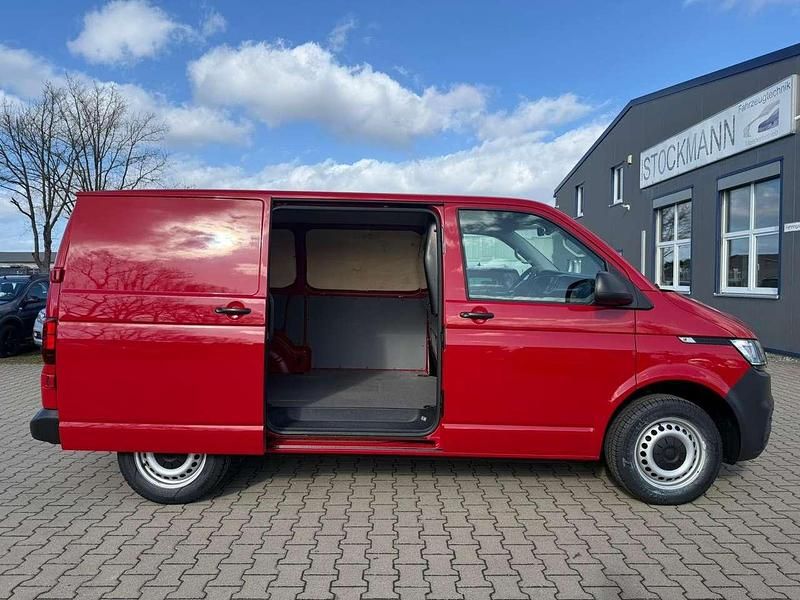 Gebraucht VW Transporter 110 PS (80 kW) 2020 Kirschrot Van