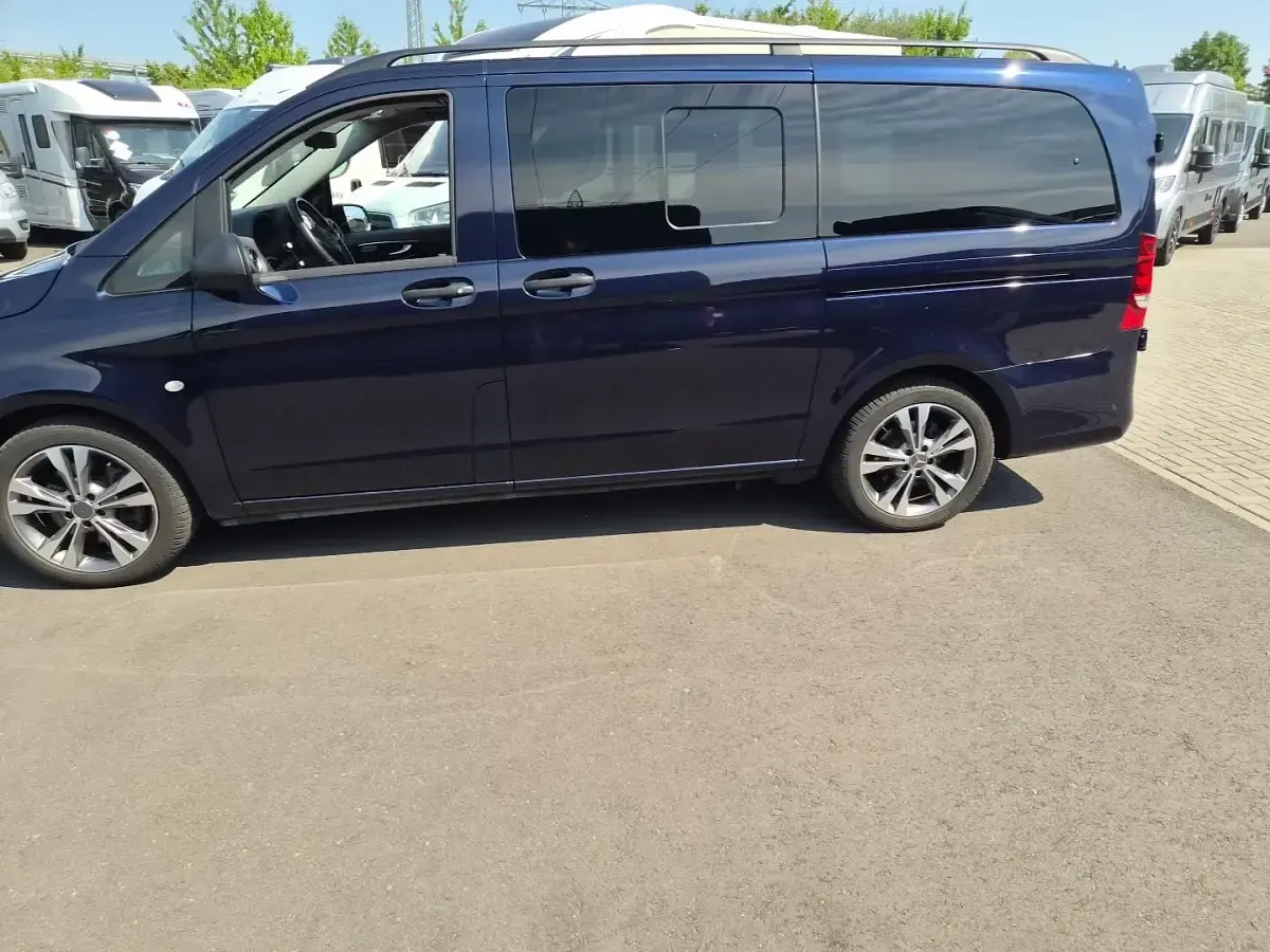 Gebraucht Mercedes Vito Edition 237 PS (174 kW) 2021 Cavansitblau metallic Van