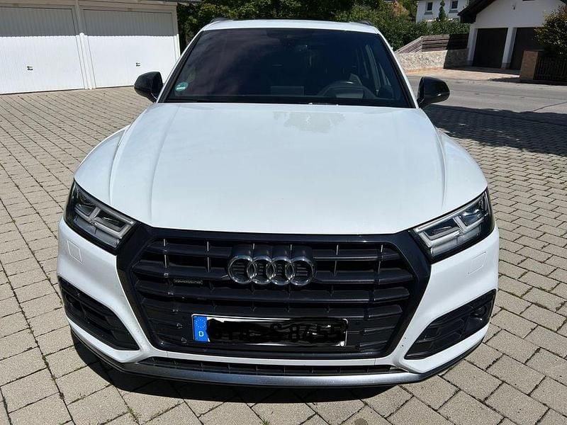 Weiß Gebraucht 2020 Audi Q5 Sport SUV | 29.800 € (Guter Preis) - Bild 1/4