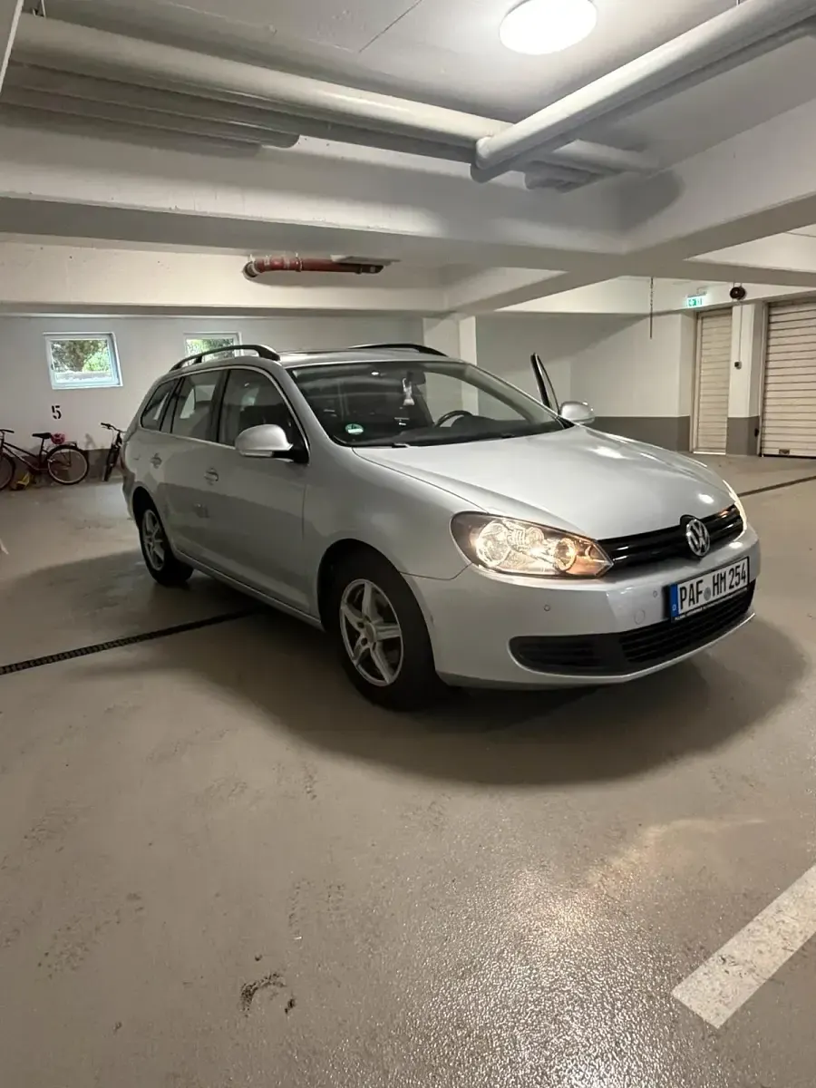 Gebraucht VW Golf VI 105 PS (77 kW) 2012 Grau Kombi