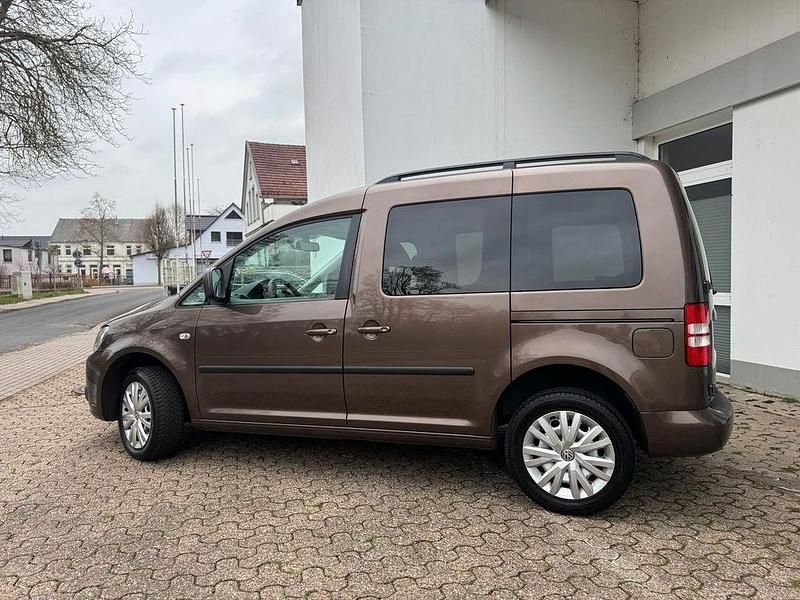 Gebraucht VW Caddy Comfortline 102 PS (75 kW) 2012 Braun Van / Kleinbus