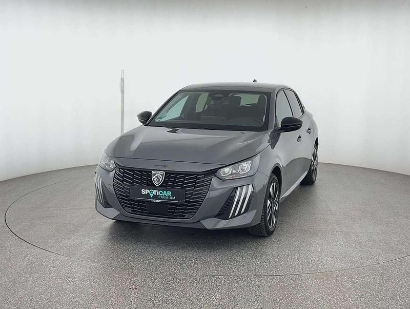 Grau Gebraucht 2025 Peugeot e-208 Allure Kleinwagen | 29.990 € (Etwas zu teuer) - Bild 1/4