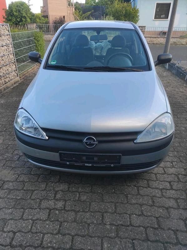 Silber Gebraucht 2001 Opel Corsa Kleinwagen | 1.500 € (Fairer Preis) - Bild 1/4