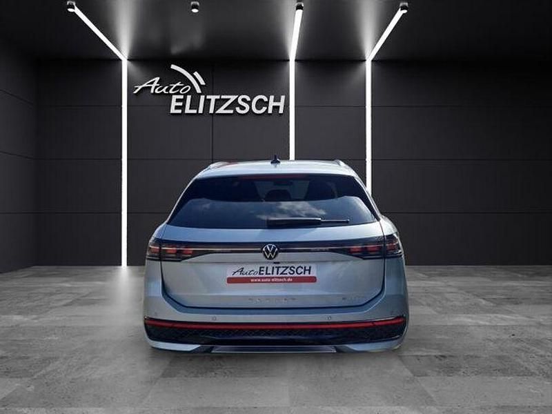 Gebraucht VW Passat R-line 177 PS (130 kW) 2025 Oyster silver metallic Kombi