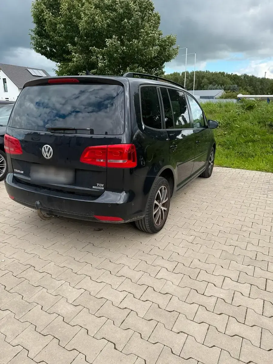 Gebraucht VW Touran 105 PS (77 kW) 2012 Schwarz Van / Kleinbus