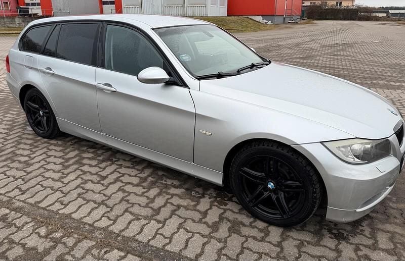 Second-hand BMW 318 143 CP (105 kW) 2008 Argintiu Break