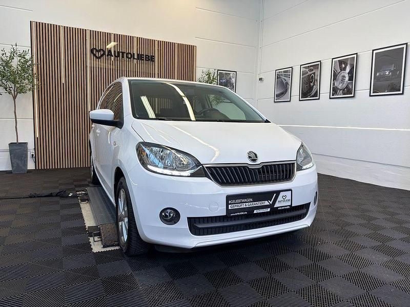 Weiß Gebraucht 2017 Skoda Citigo Style Kleinwagen | 11.990 € (Etwas zu teuer) - Bild 1/4