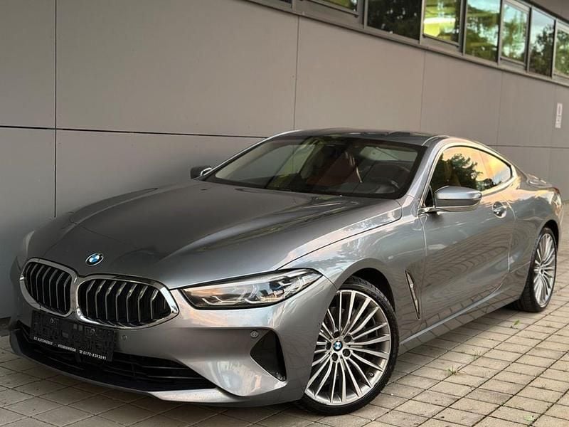 Blau Gebraucht 2018 BMW 840 Sport Line Coupé | 35.500 € - Bild 1/4
