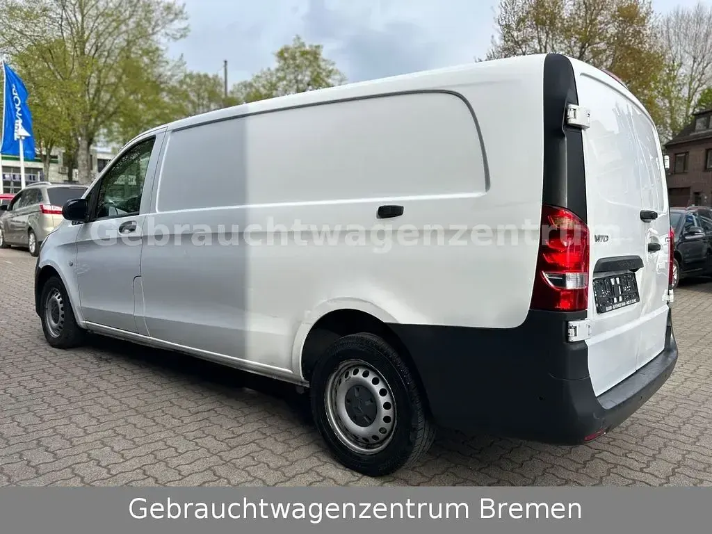 Gebraucht Mercedes Vito 163 PS (119 kW) 2017 Weiß Van