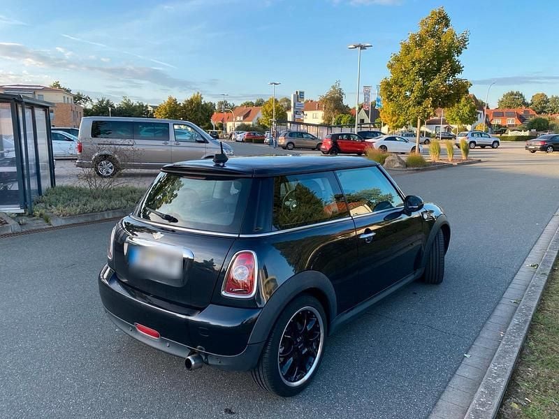 Gebraucht Mini Cooper 120 PS (88 kW) 2007 Schwarz Kleinwagen