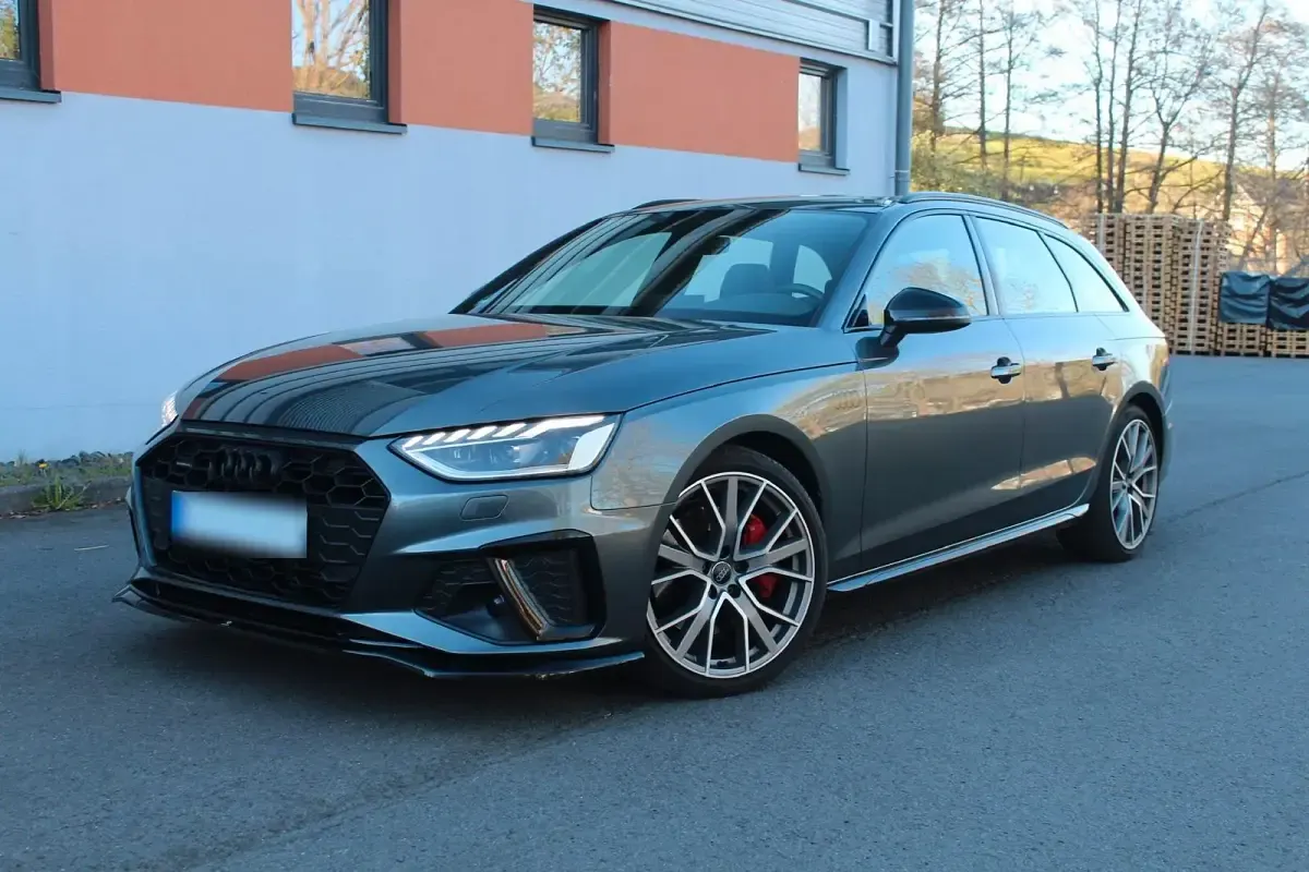 Gebraucht Audi A4 Edition .1 245 PS (180 kW) 2019 Grau Kombi