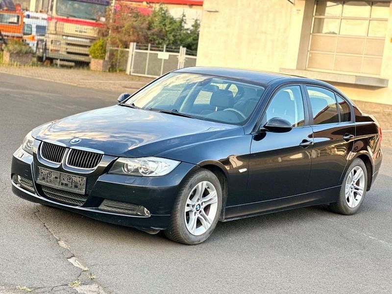 Schwarz Gebraucht 2008 BMW 318 Advantage Limousine | 4.300 € (Fairer Preis) - Bild 1/4