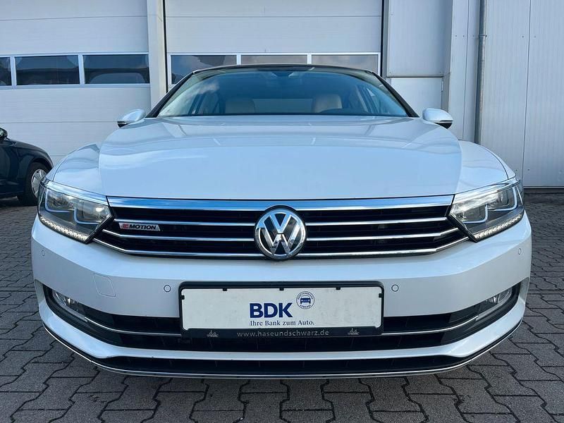 Gebraucht VW Passat Highline 239 PS (175 kW) 2016 Limousine