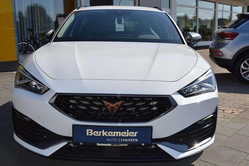 Gebraucht Cupra Leon 204 PS (150 kW) 2023 Nevada weiß (metallic) Kombi