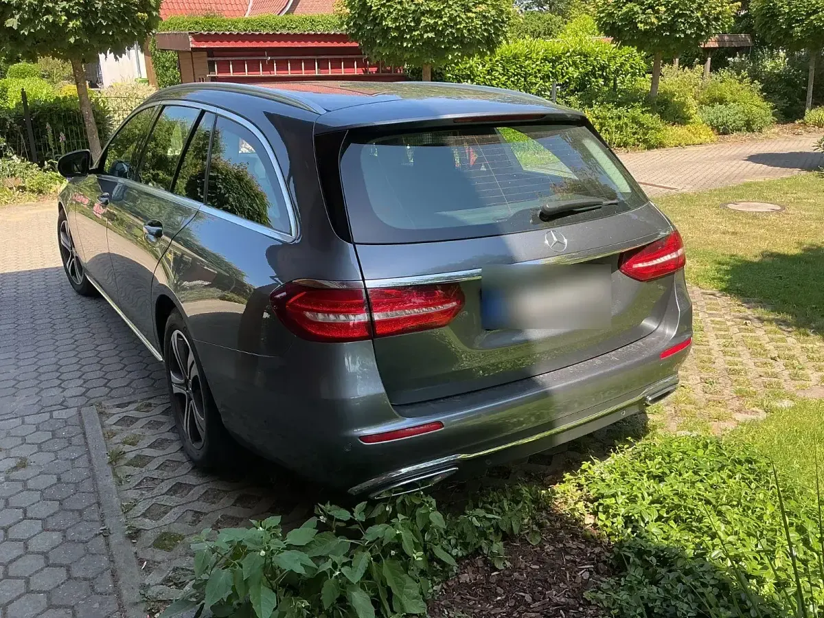Gebraucht Mercedes E200 160 PS (117 kW) 2019 Grau Kombi
