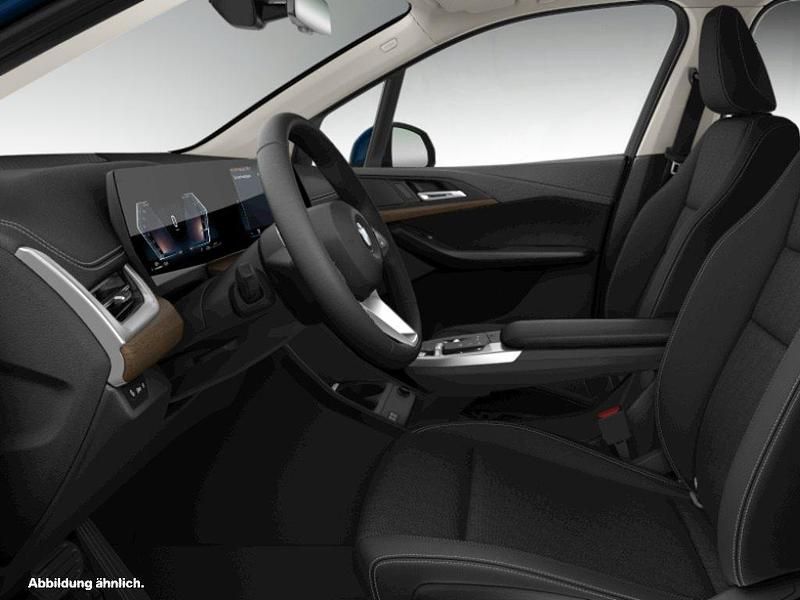 Gebraucht BMW 220 Active Tourer 156 PS (114 kW) 2025 Blau Van / Kleinbus