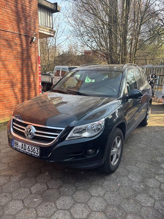 Gebraucht VW Tiguan Sportline 140 PS (102 kW) 2010 Grün SUV