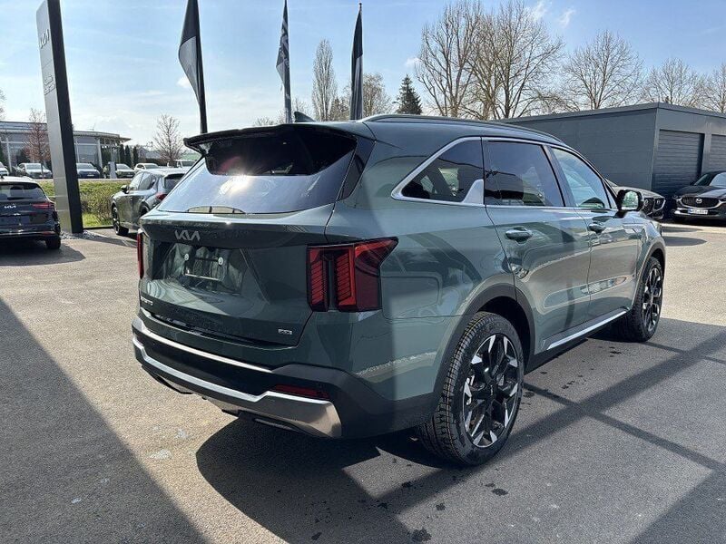 Gebraucht Kia Sorento Platinum 194 PS (142 kW) 2025 City scape green metallic SUV