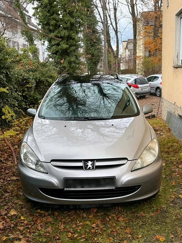 Silber Gebraucht 2003 Peugeot 307 Kombi | 1.200 € (Fairer Preis) - Bild 1/4