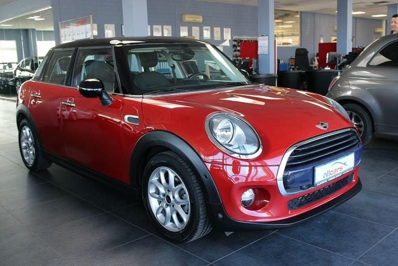 Gebraucht Mini Cooper Pepper 136 PS (100 kW) 2016 Rot Kleinwagen