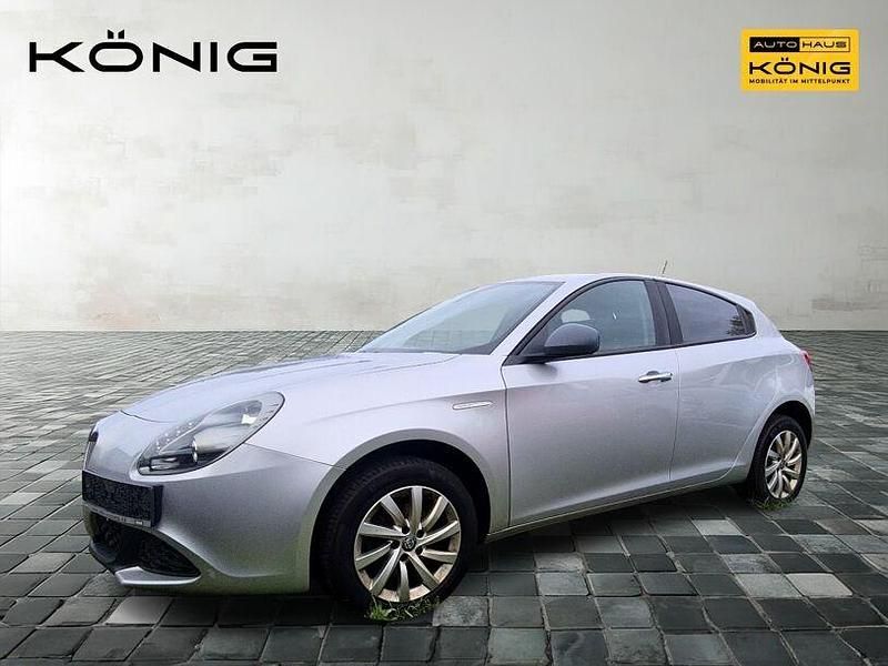 Grau Gebraucht 2021 Alfa Romeo Giulietta Limousine | 16.999 € (Fairer Preis) - Bild 1/4