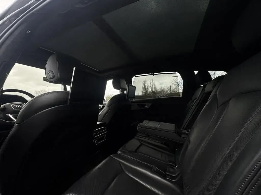 Gebraucht Audi SQ7 Ambiente 435 PS (319 kW) 2017 Schwarz SUV