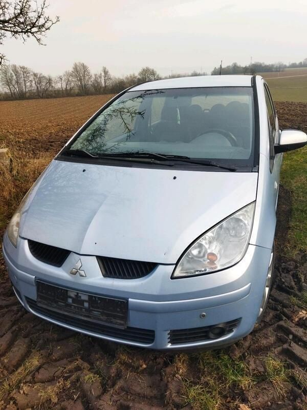 Blau Gebraucht 2004 Mitsubishi Colt Limousine | 1.250 € (Guter Preis) - Bild 1/4