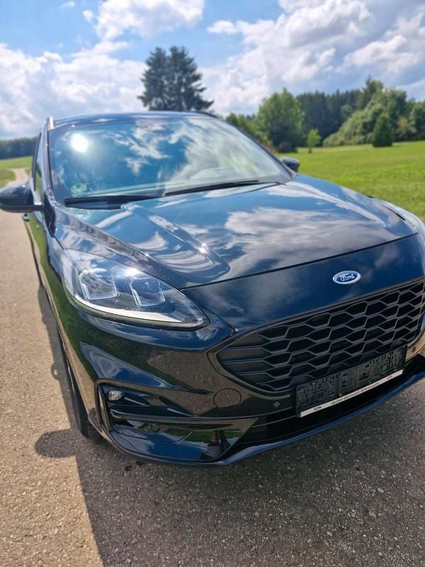 Schwarz Gebraucht 2021 Ford Kuga ST-Line SUV | 21.700 € (Guter Preis) - Bild 1/4