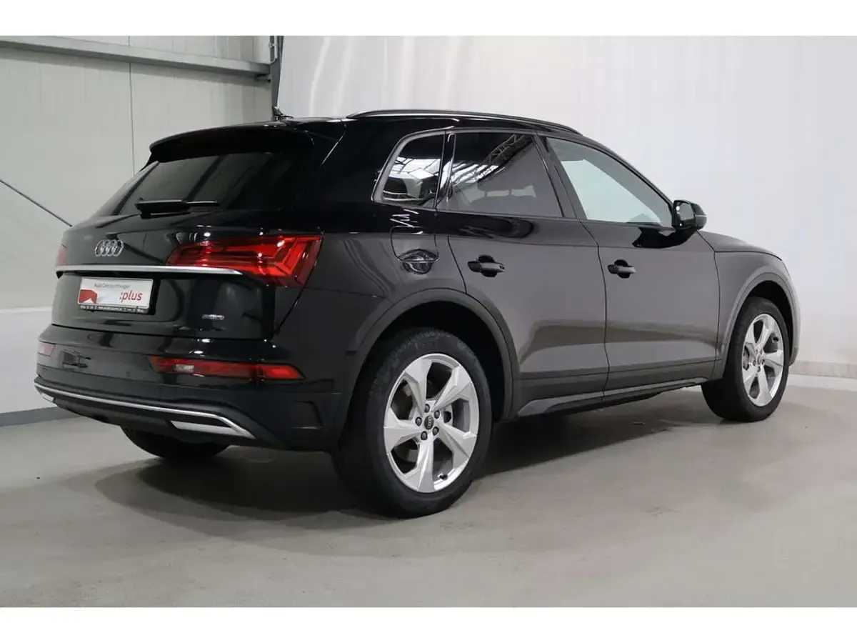 Gebraucht Audi Q5 Premium 204 PS (150 kW) 2025 Brillantschwarz SUV