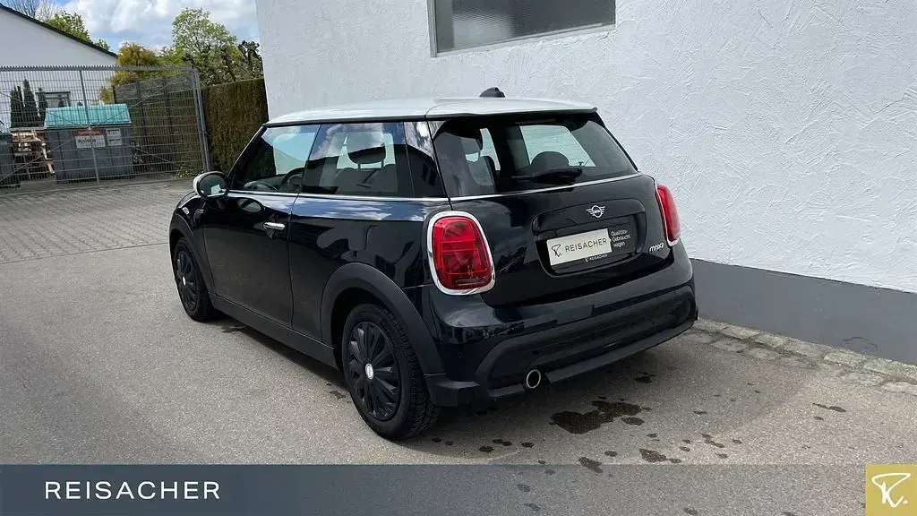 Usata Mini Cooper Classic 136 CV (100 kW) 2023 Nero Utilitaria