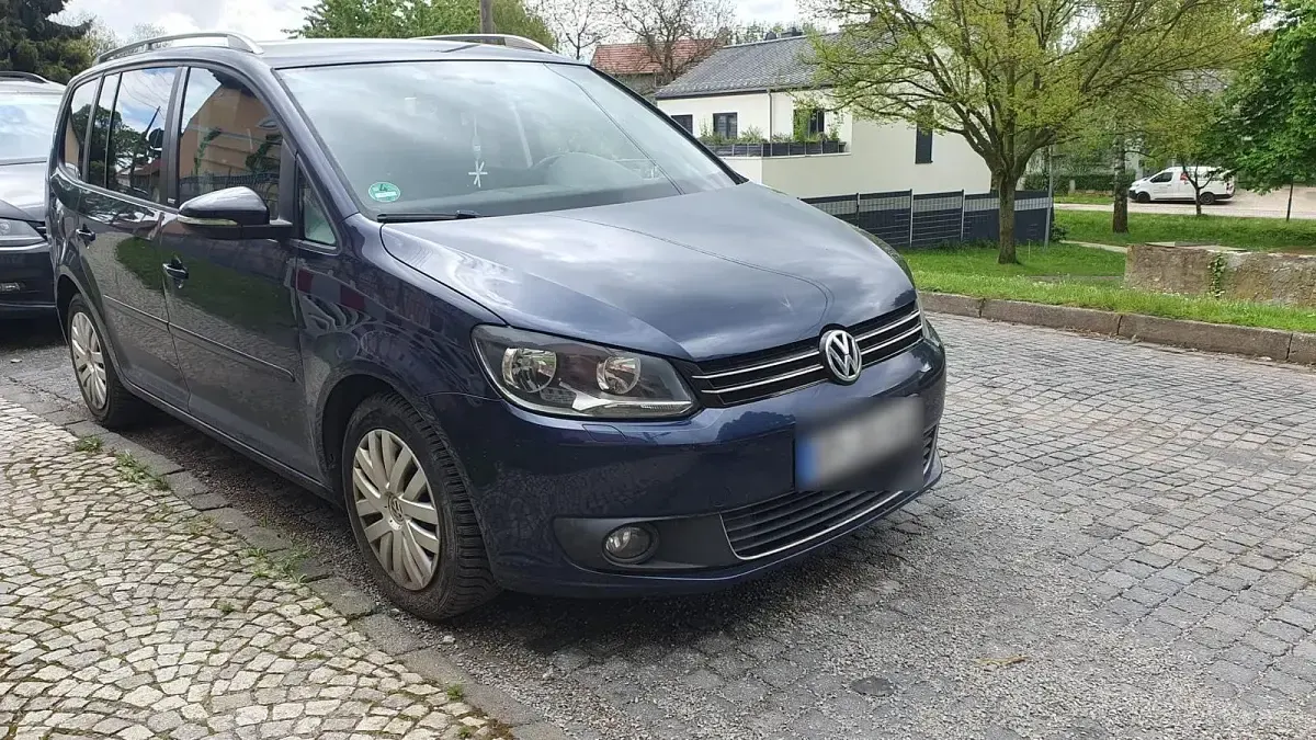 Gebraucht VW Touran 140 PS (102 kW) 2011 Blau Van / Kleinbus