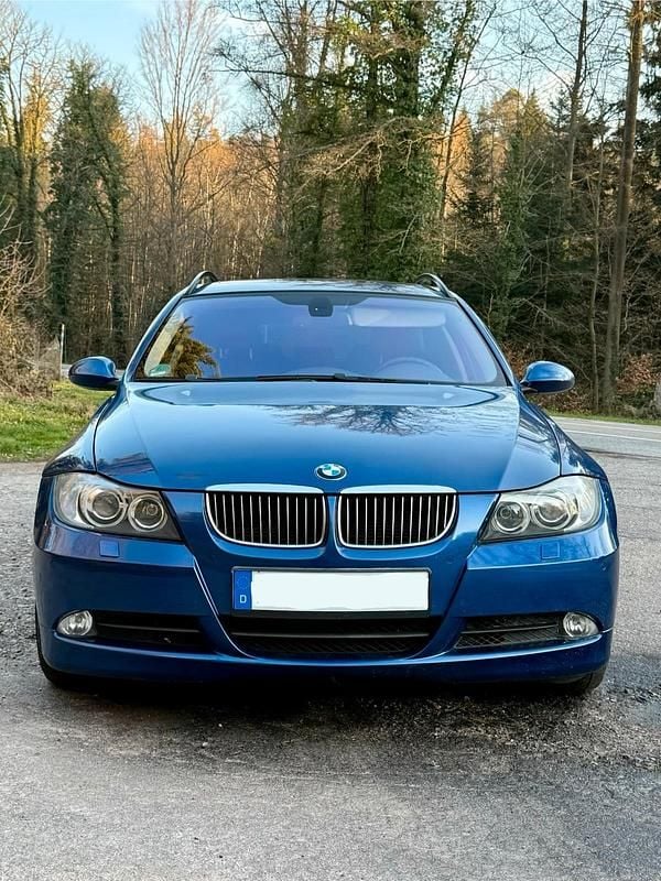 Gebraucht BMW 325 218 PS (160 kW) 2008 Blau Kombi