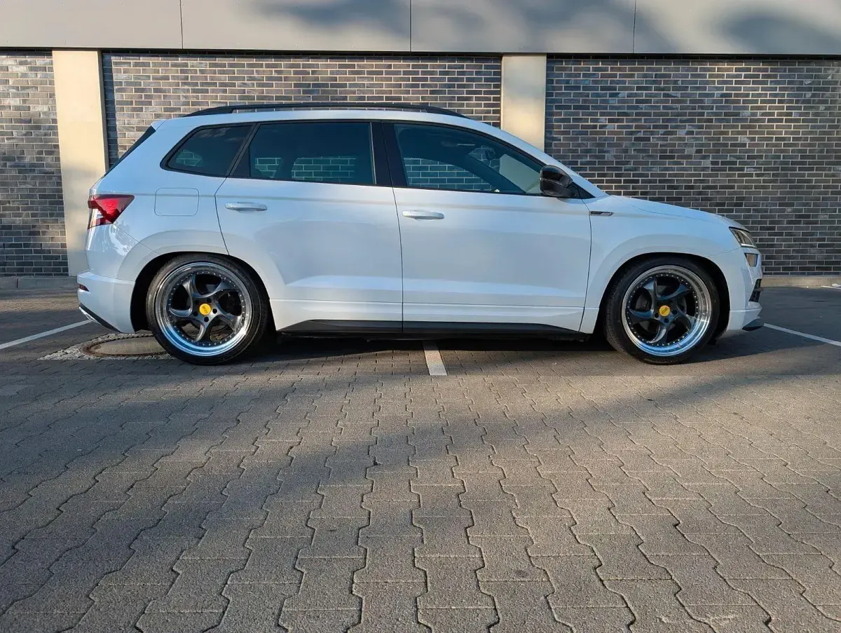 Gebraucht Skoda Karoq SportLine 150 PS (110 kW) 2019 Weiß SUV