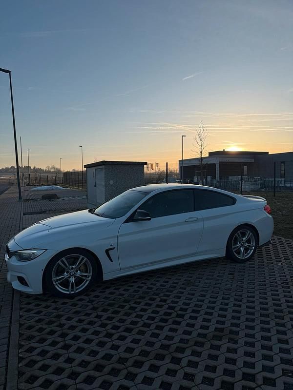 Gebraucht BMW 435 M Sport 313 PS (230 kW) 2014 Weiß Coupé
