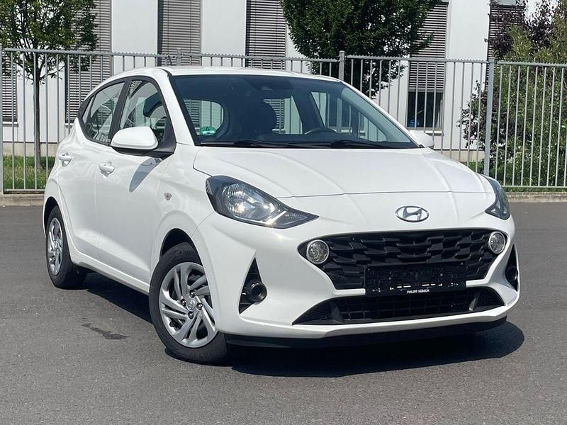 Weiß Gebraucht 2020 Hyundai i10 Select Kleinwagen | 9.200 € (Fairer Preis) - Bild 1/4