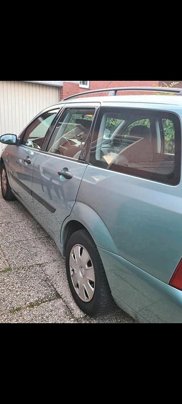 Gebraucht Ford Focus 116 PS (85 kW) 2000 Blau Kombi