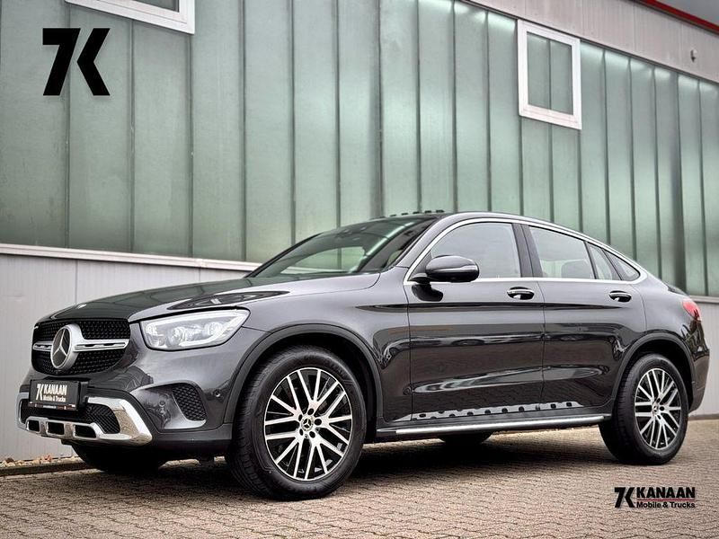 Grau Gebraucht 2020 Mercedes GLC220 Coupé | 35.700 € (Etwas zu teuer) - Bild 1/4