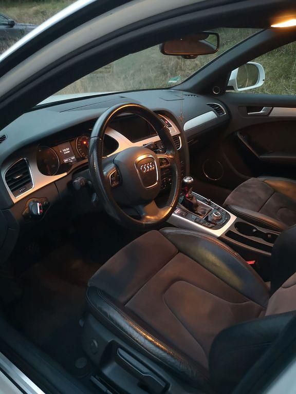 Gebraucht Audi A4 Attraction 143 PS (105 kW) 2008 Weiß Limousine