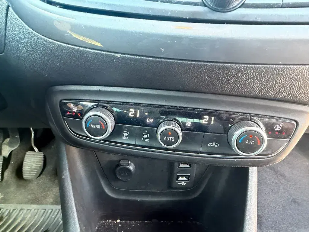 Gebraucht Opel Crossland X Innovation 102 PS (75 kW) 2020 Weiß SUV