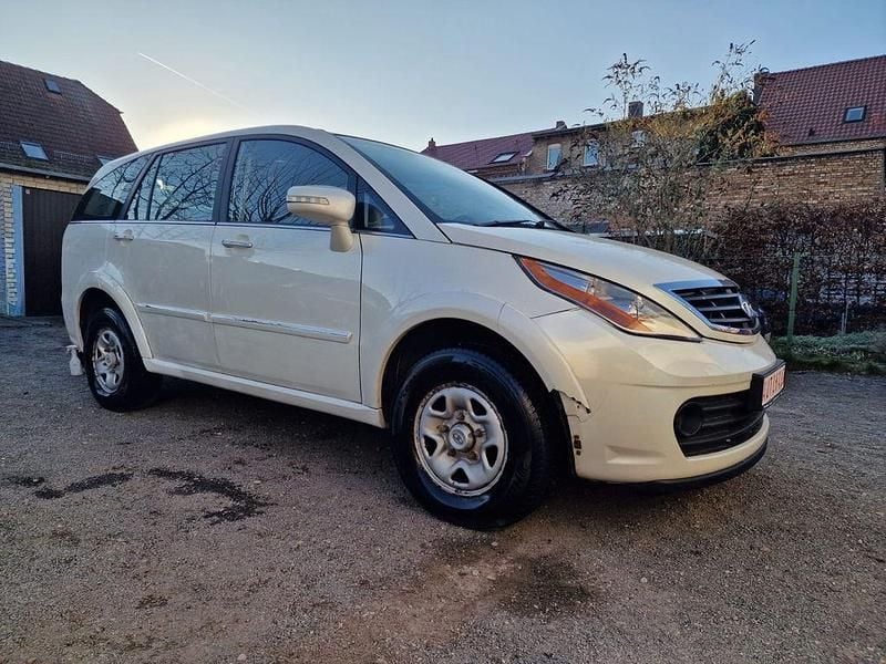 Gebraucht Tata Aria 150 PS (110 kW) 2015 Weiß Van / Kleinbus