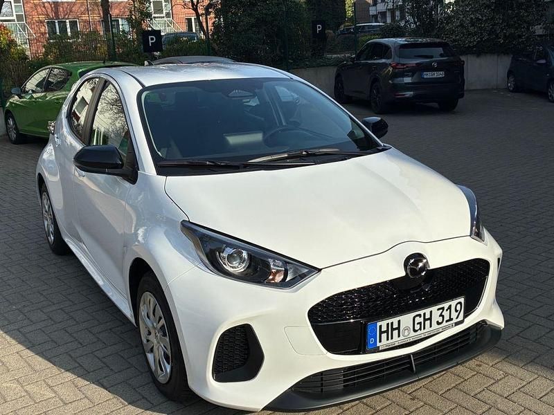 Gebraucht Mazda 2 Center-Line 92 PS (67 kW) 2025 Weiß Limousine