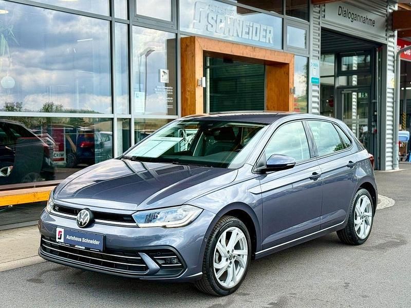 Grau Gebraucht 2022 VW Polo Pro Limousine | 19.220 € (Etwas zu teuer) - Bild 1/4