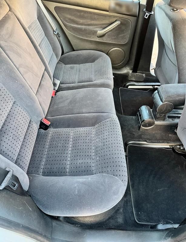 Gebraucht VW Golf IV 100 PS (73 kW) 2000 Grau Kleinwagen