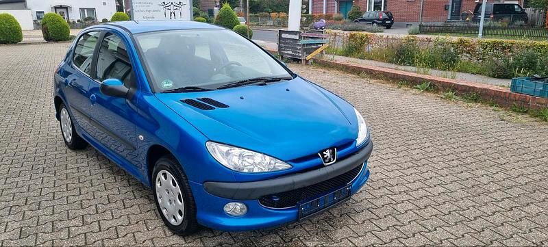 Blau Gebraucht 2007 Peugeot 206 Kleinwagen | 1.850 € (Fairer Preis) - Bild 1/4