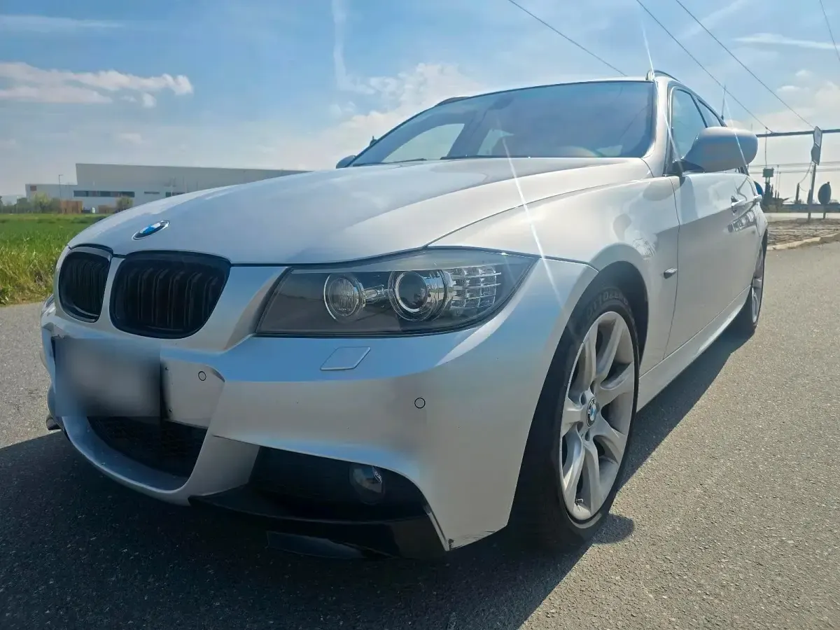 Gebraucht BMW 330 M Sport 245 PS (180 kW) 2010 Silber Kombi