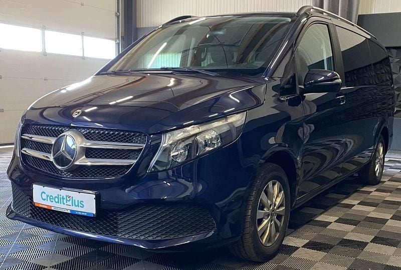 Gebraucht Mercedes V220 163 PS (119 kW) 2021 Blau Van / Kleinbus