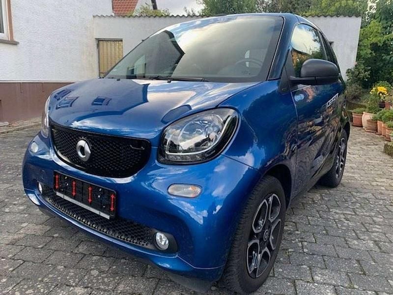 Blau Gebraucht 2019 Smart ForTwo Cabrio Passion Cabrio | 13.250 € (Guter Preis) - Bild 1/4