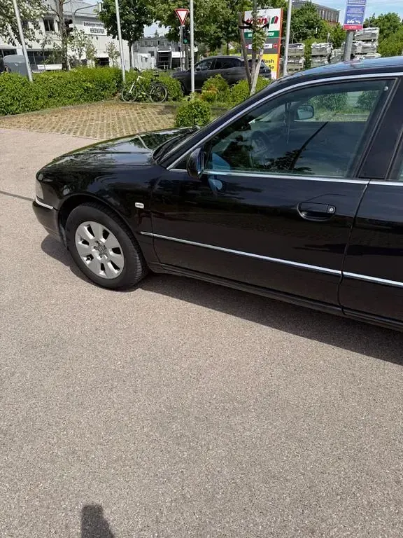 Gebraucht Audi A8 260 PS (191 kW) 2000 Schwarz Limousine