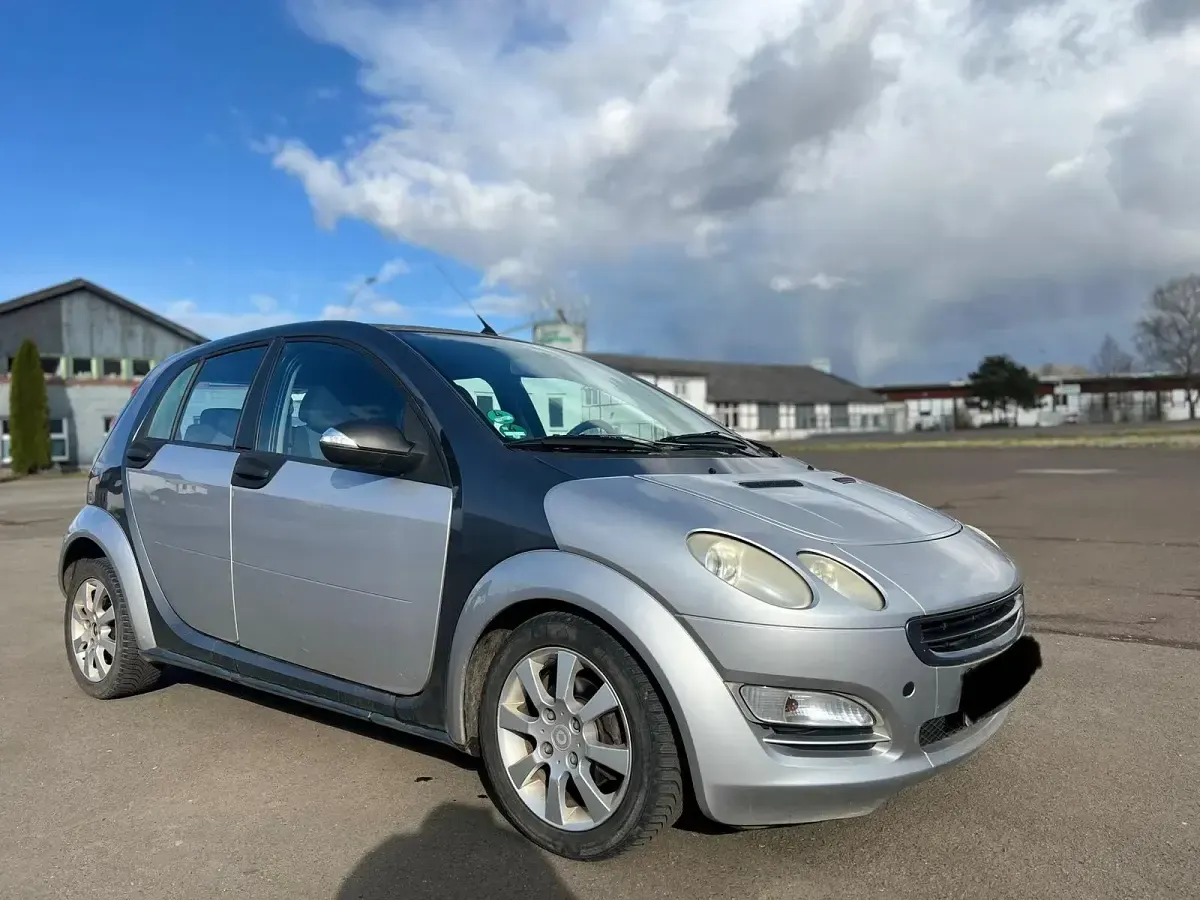 Usado Smart ForFour 95 HP (69 kW) 2006 Prateado Citadino