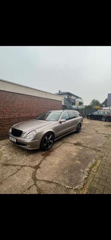 Gebraucht 2004 Mercedes E320 Avantgarde Kombi | 2.300 € (Guter Preis) - Bild 1/4